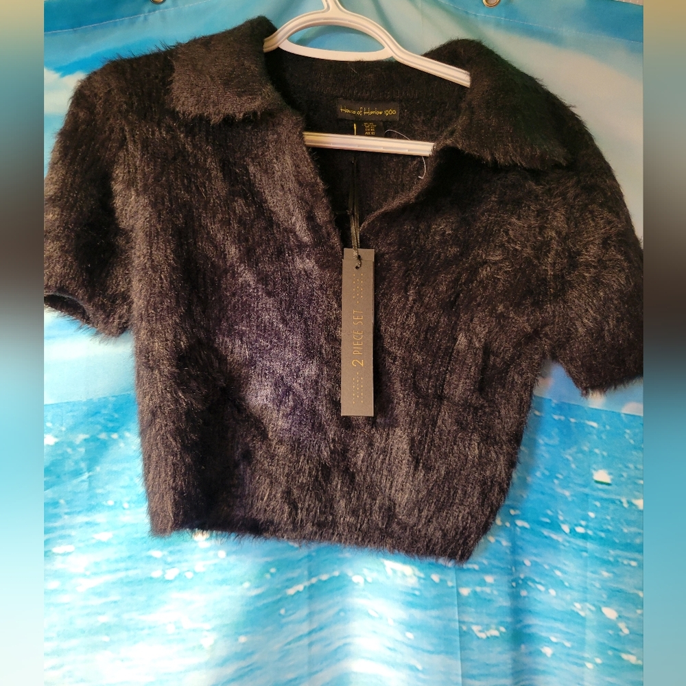 House Of Harlow 1960 NWOT Fuzzy Black Short Sleeve Sweater Size XS